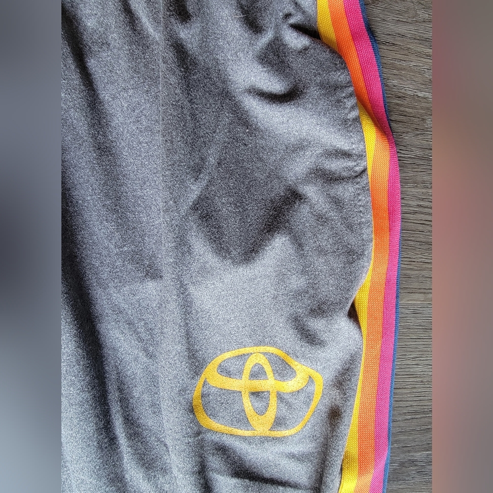 Toyota Logo Joggers Womens Size Medium - Picture 2 of 3